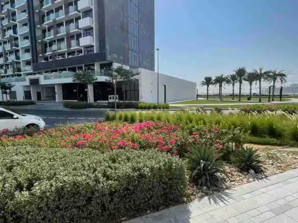 Exclusive retail shop for rent in Azizi Riviera, Meydan One – prime community location with high footfall and flexible payment options.