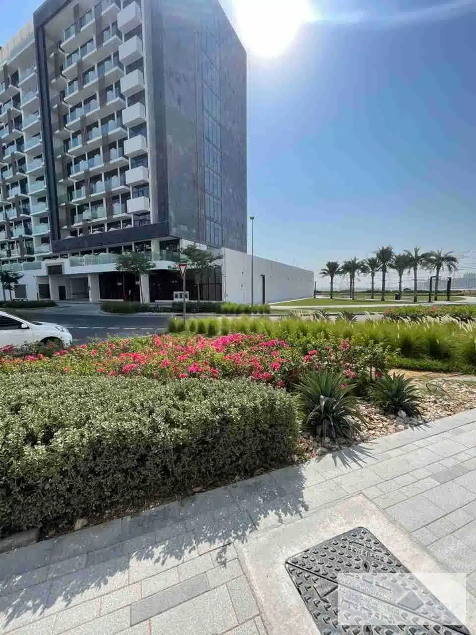 Exclusive retail shop for rent in Azizi Riviera, Meydan One – prime community location with high footfall and flexible payment options.