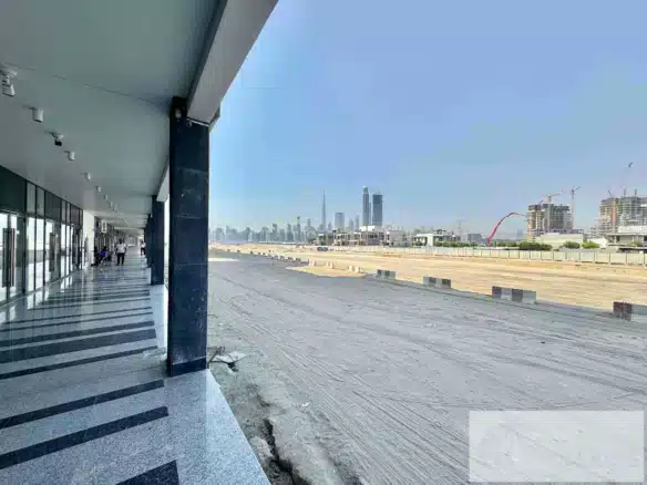 Retail shop for rent in Azizi Riviera Meydan near parking and garden – 270,000 AED yearly, flexible payments