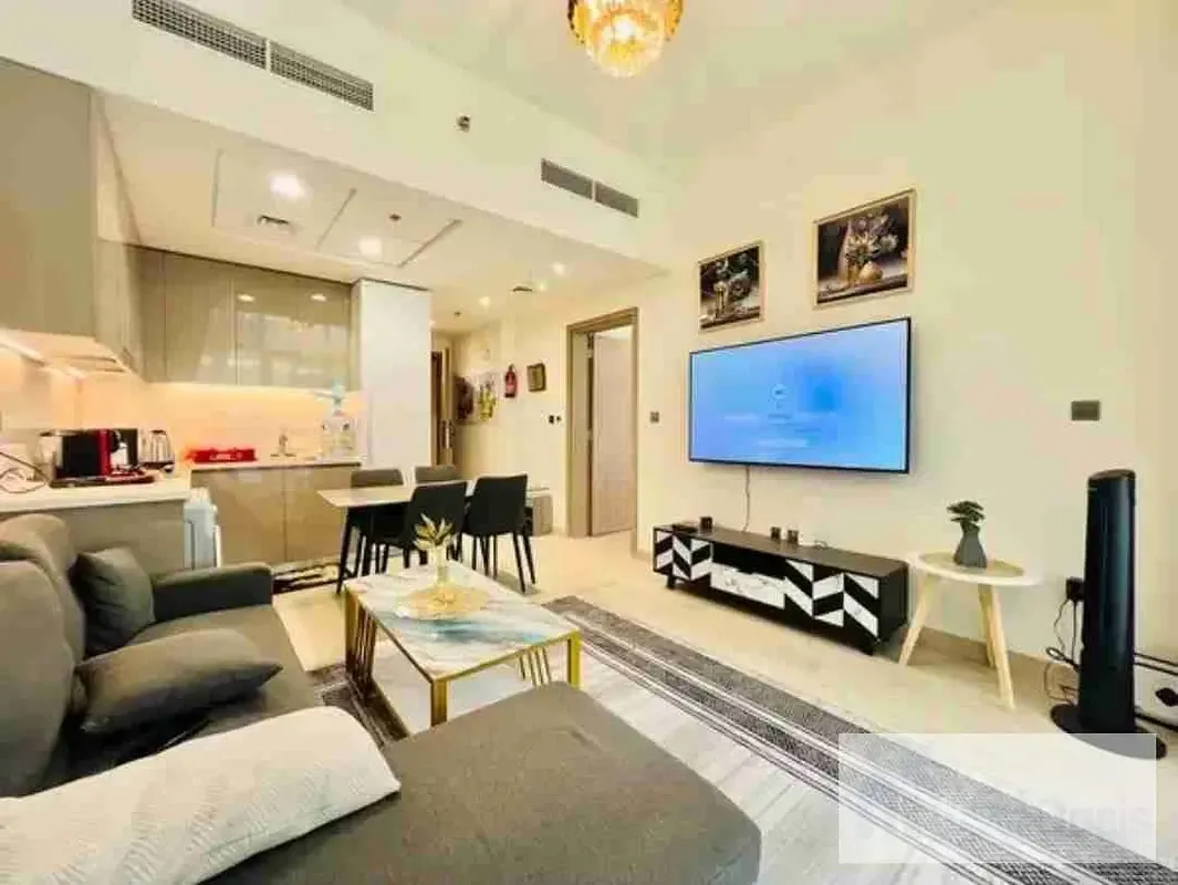 imgi_102_779043179-1066×800