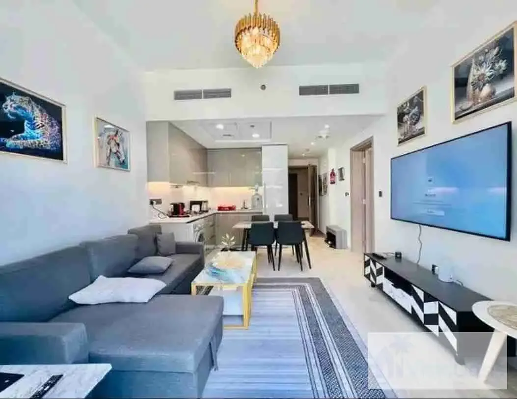 imgi_103_779043180-1066×800