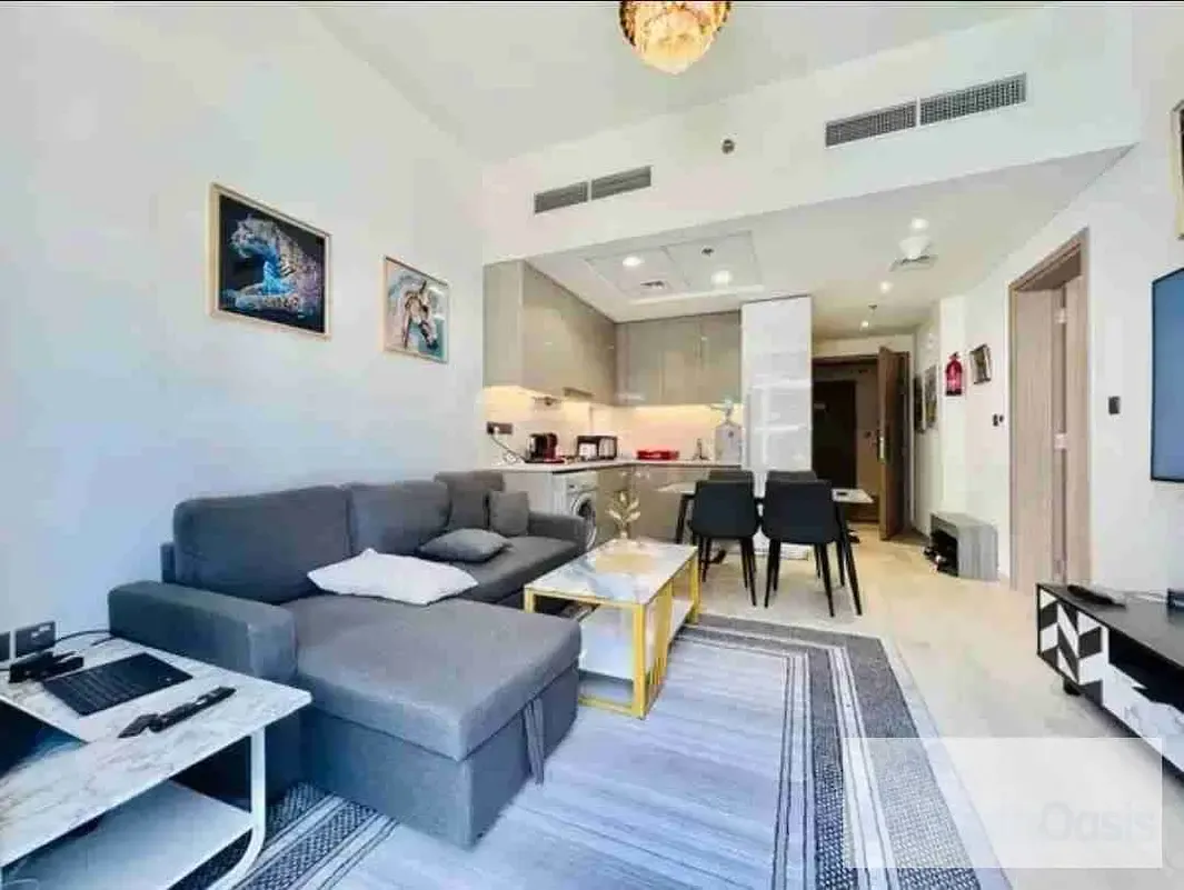 imgi_104_779043181-1066×800